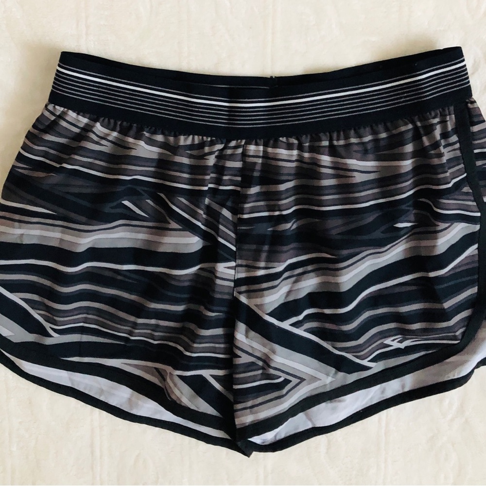 Everlast Black and White Grey Striped Skirt Womens Medium